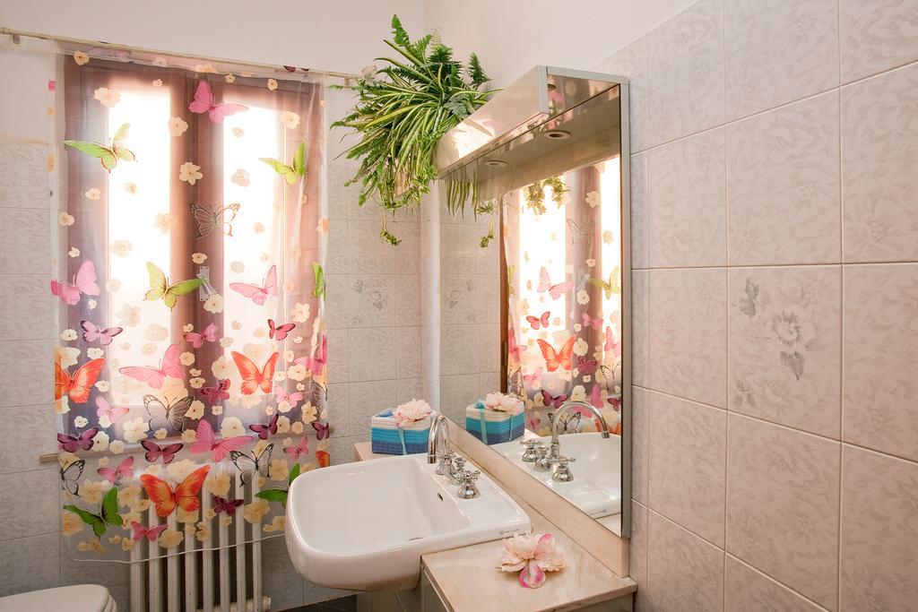 B&B Via Della Grotta モンスンマーノ・テルメ 部屋 写真